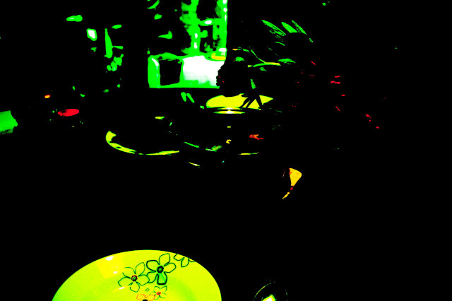 Овако је то било, око 90% пиксела има rgb(0,0,0).